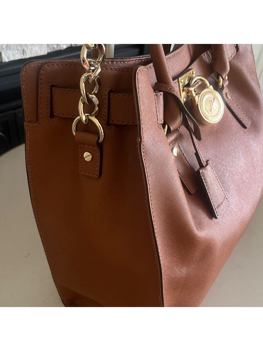 Michael Kors Large Hamilton Bag - Picture 16 of 16